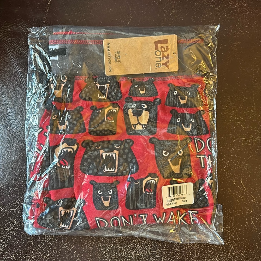 BNWT Lazy One “Don’t Wake the Bear” women’s leggings pajama bottoms size medium